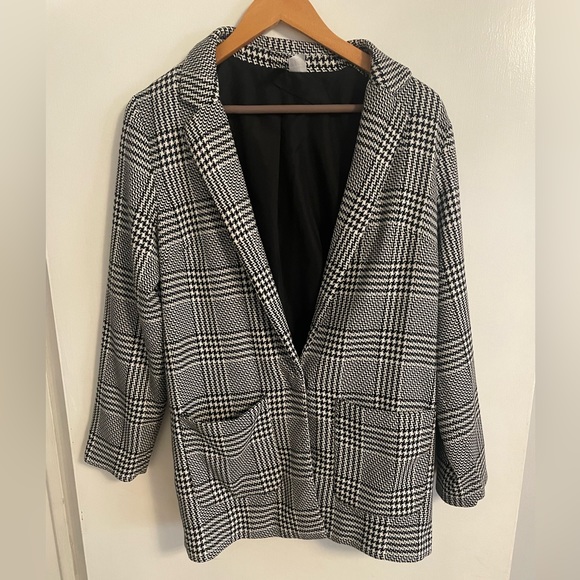 H&M Dividen Check Blazer - Picture 1 of 2